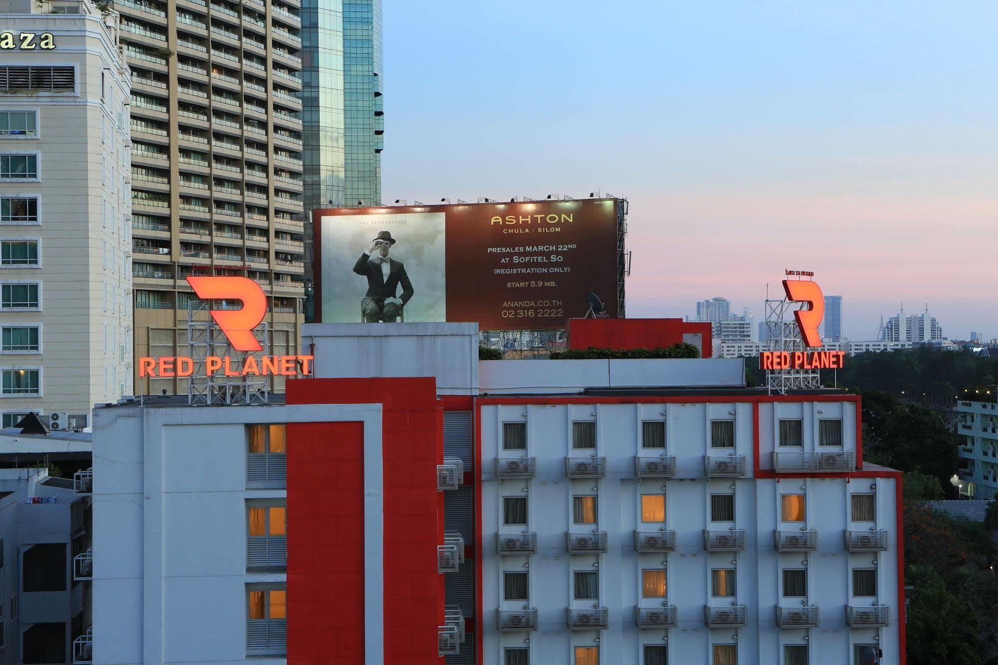 Red Planet Bangkok Asoke - Sha Extra Plus Hotel Exterior foto